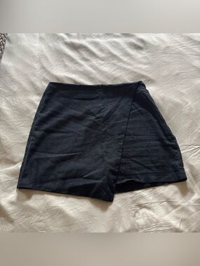Abercrombie & Fitch Black Wrap-Front Skort